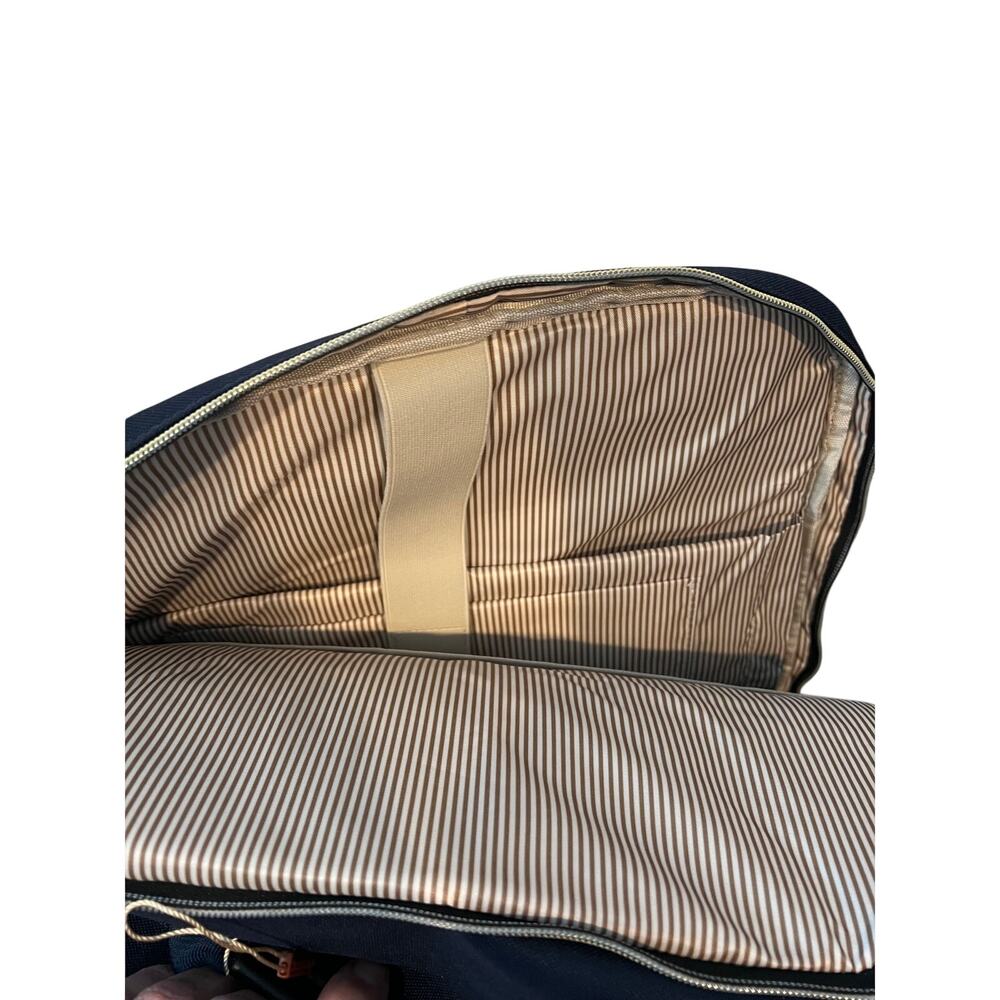 Lovevook Multi Section Padded XL Computer Backpack - Picture 6 of 6